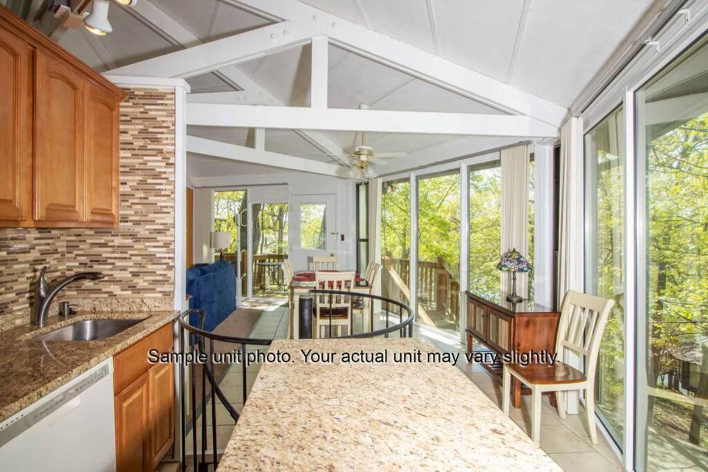 Unit 22 - Treetop 2 Bedroom Villa Village of Four Seasons Exterior foto